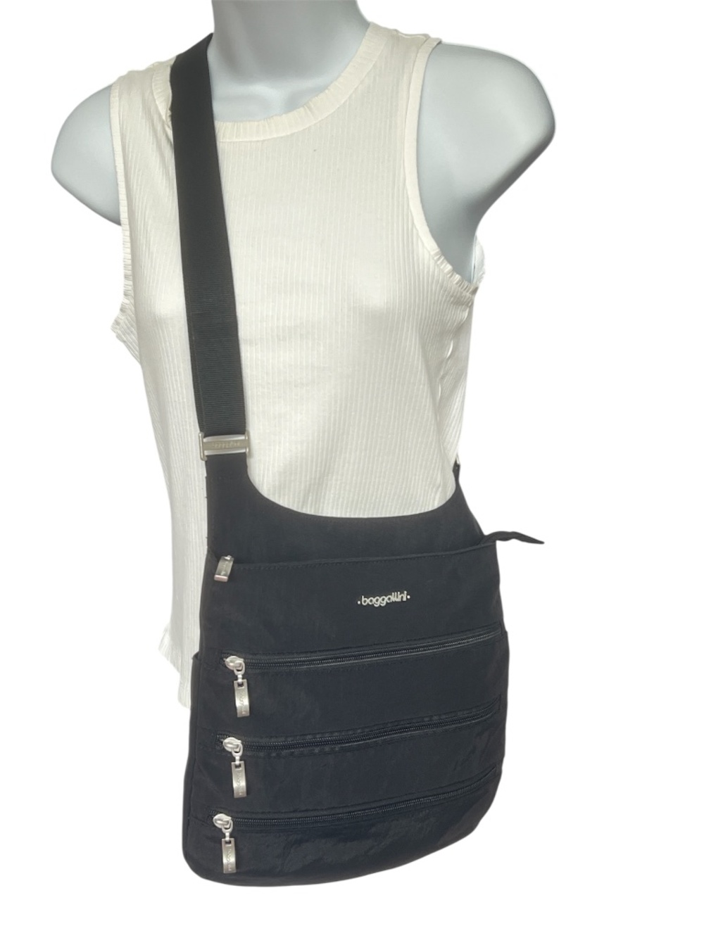 Baggallini Bag 3 Zipper Crossbody Black RFID Pouch Water-Resistant Travel